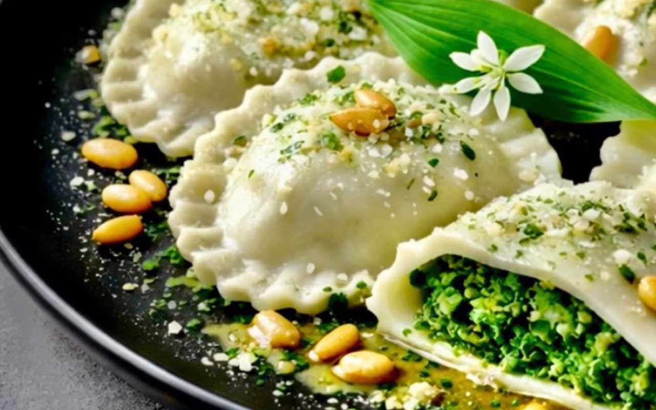Bärlauch Ravioli in Butter mit Pinienkerne