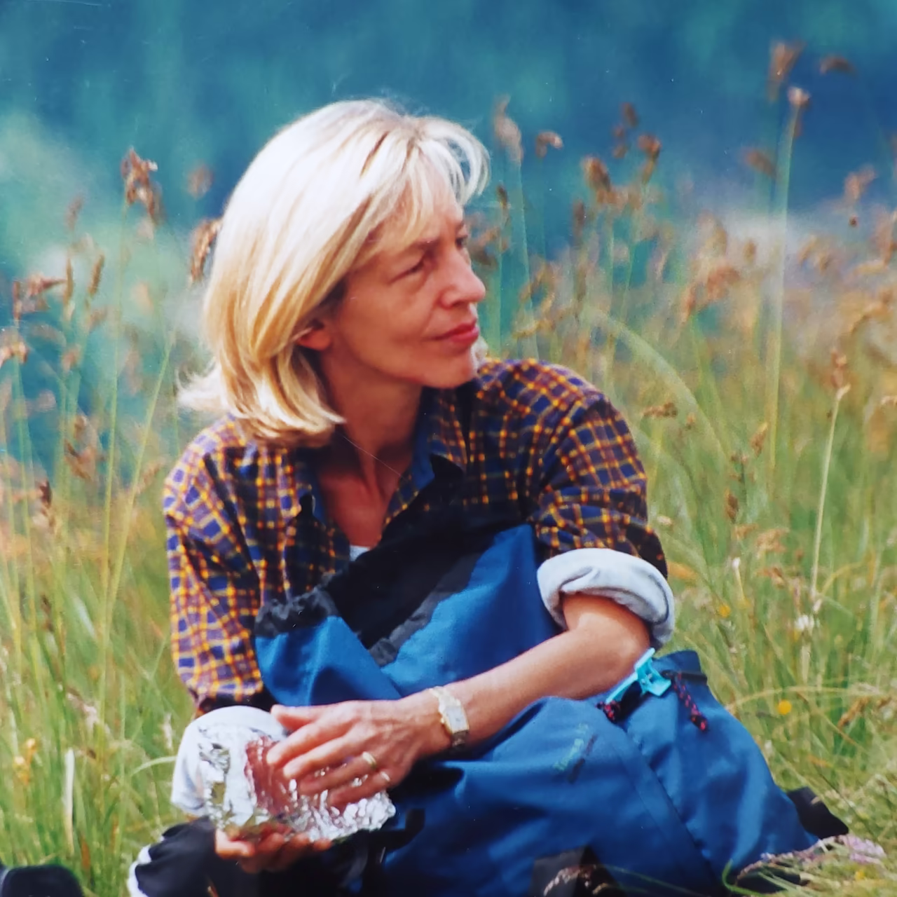 Helga Winkler unterwegs am Iseltrail