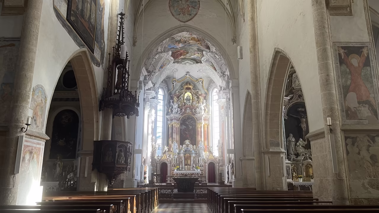 Stadtpfarrkirche St. Andrä © azett kommunikation