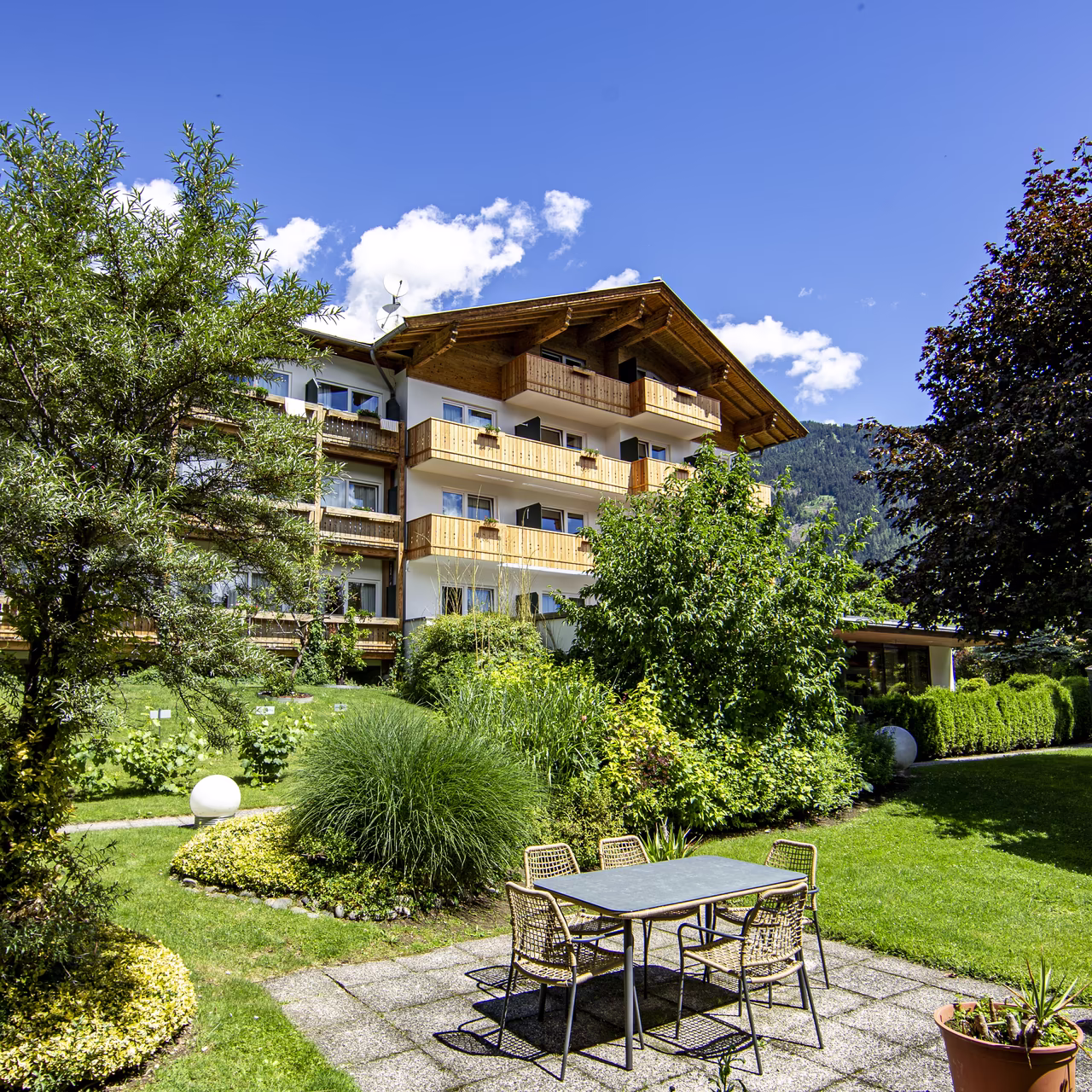 Hotel Moarhof - Gartenansicht im Sommer © TO-Productions Hotel Moarhof - Gartenansicht im Sommer © TO-Productions