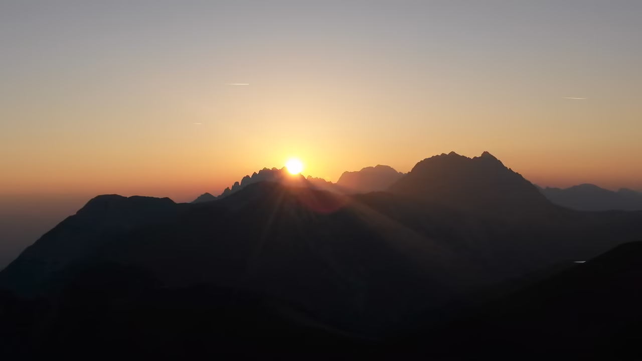Sonnenaufgang Golzentipp in Obertilliach © TVB Osttirol / Pradella Juliana