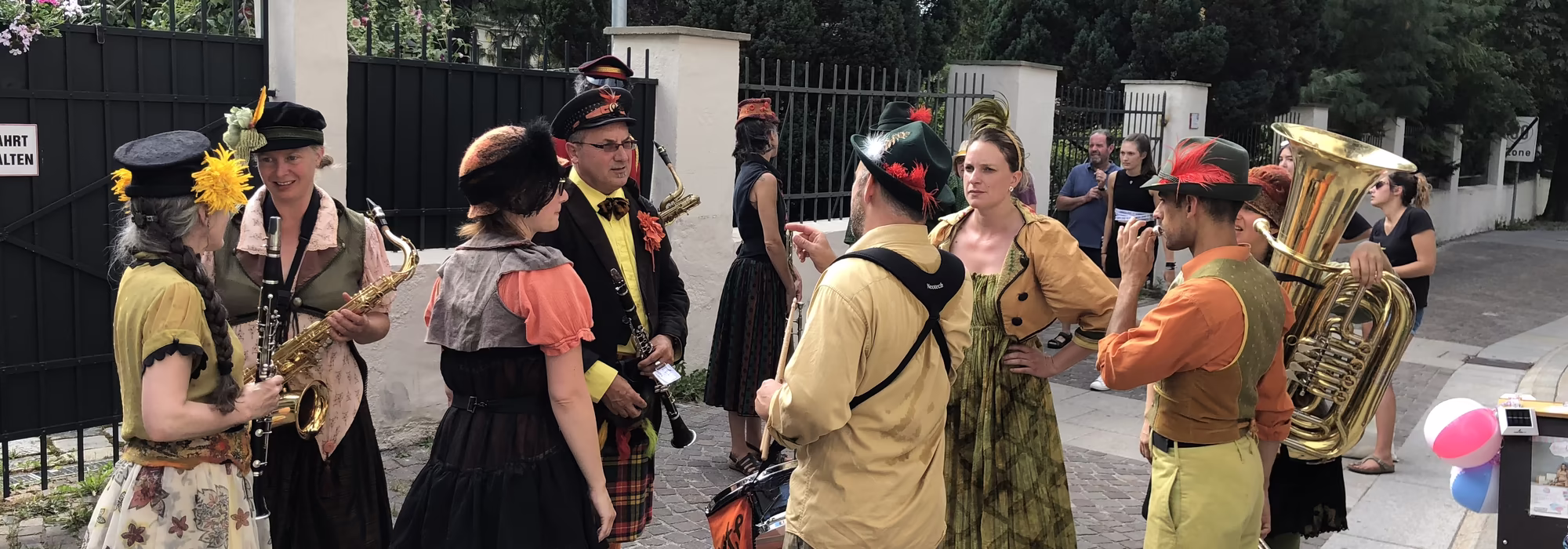 Marching Band - Olala Straßentheather in Lienz © azett kommunikation / Andrea Zanier