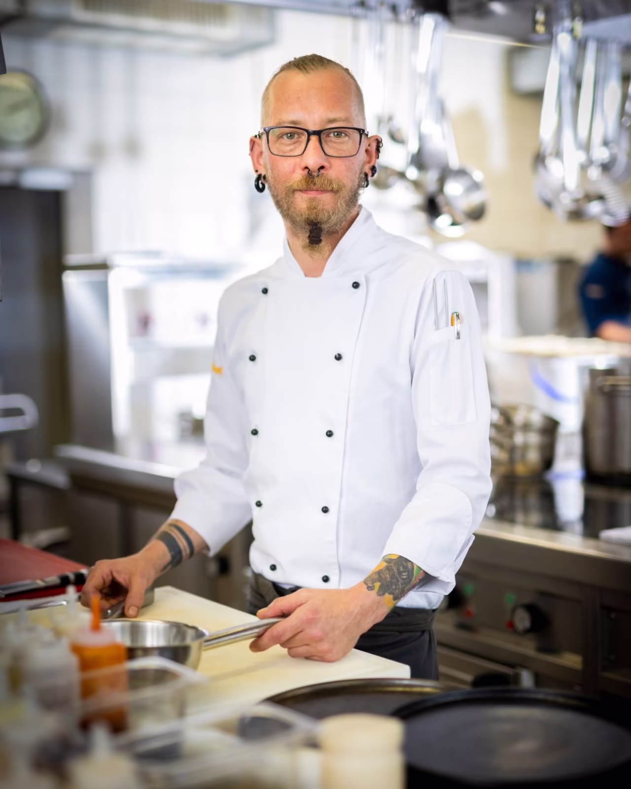 Foto von Küchenchef Robert Lang in der Küche
