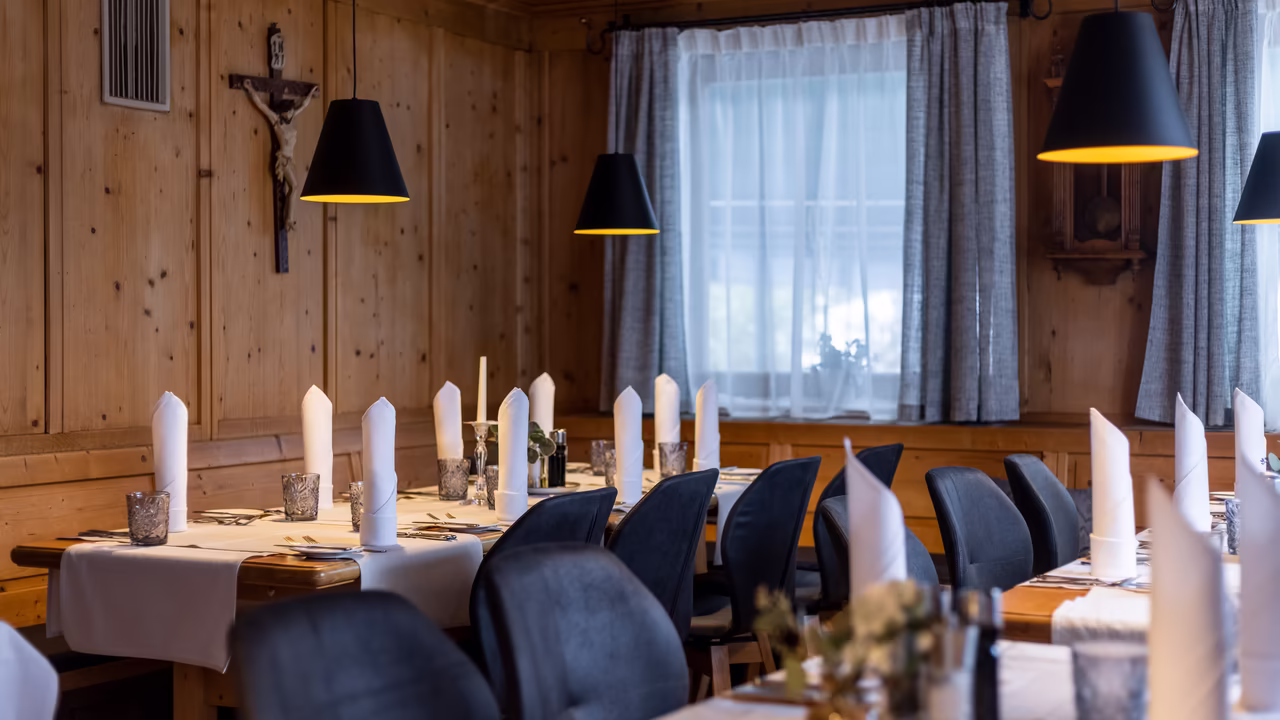 Gemütlich schlemmen im eleganten Moarhof Stüberl © Martin Lugger